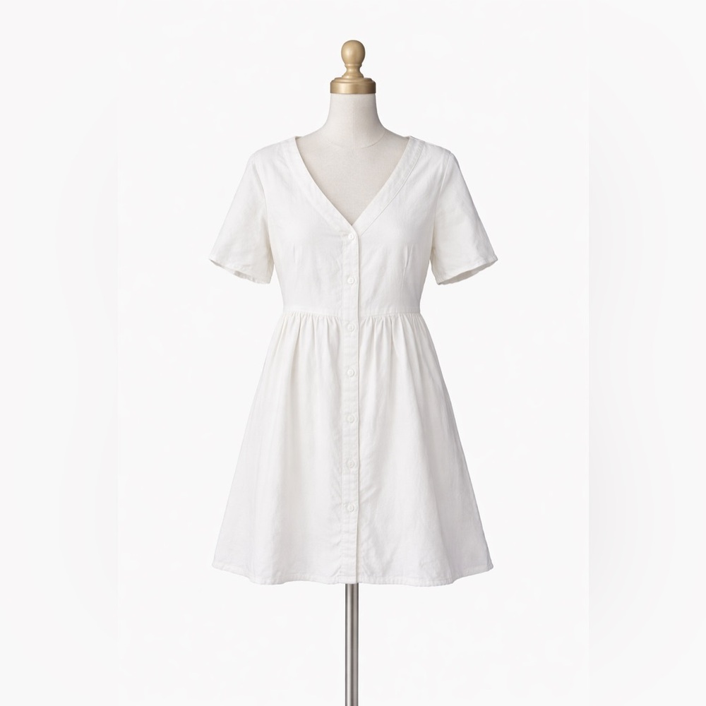 Elegant White Mini Dress